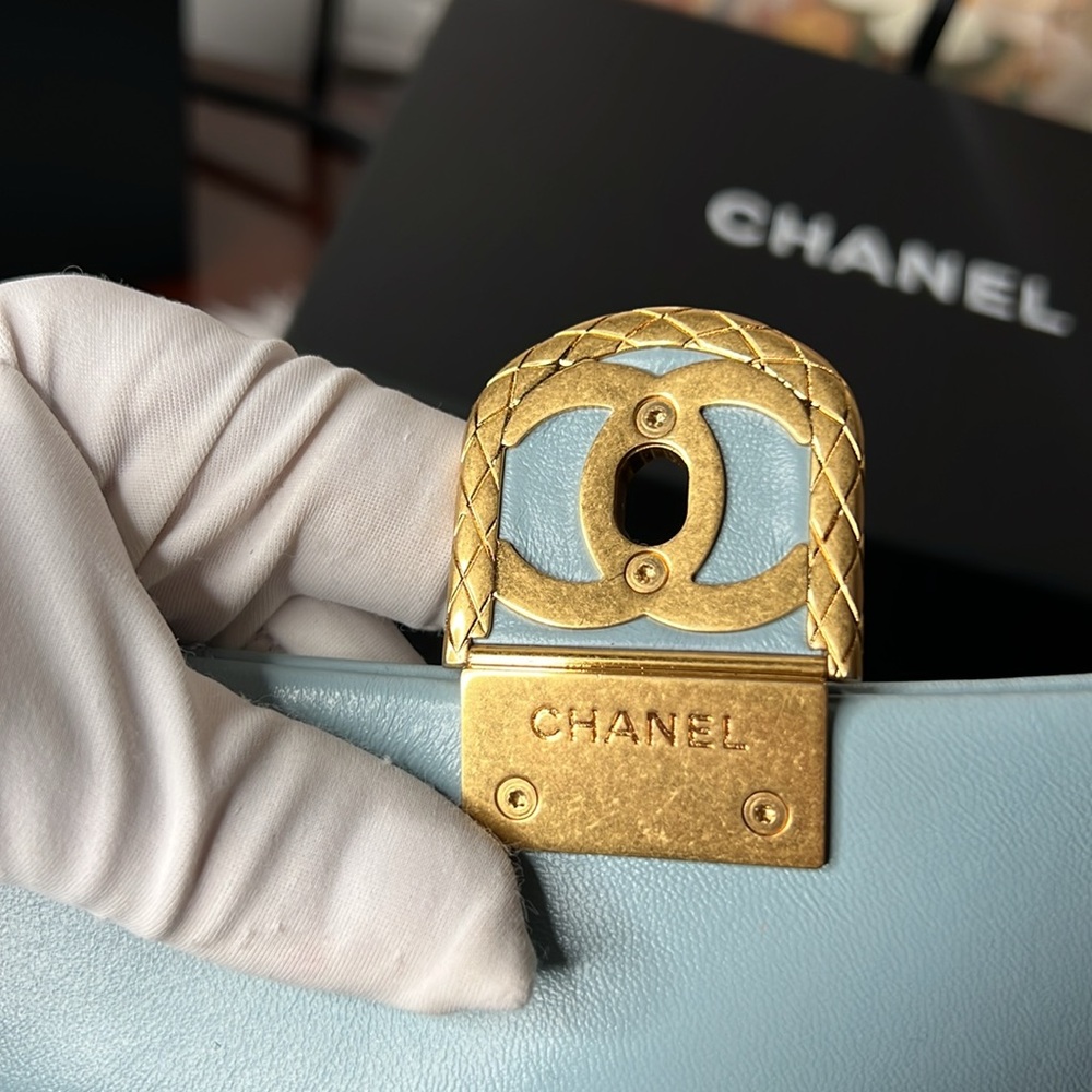 Chanel Blue Quilted Mini Flap Leather Bag Gold Box, Dust Bag NWT - Picture 16 of 17